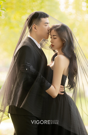 Mr.G & Mrs.X