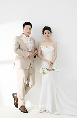 Mr.Z & Mrs.C