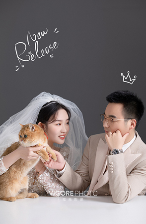 Mr.Y & Mrs.C