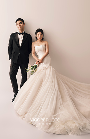 Mr.X & Mrs.Z