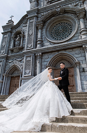 Mr.L & Mrs.Q